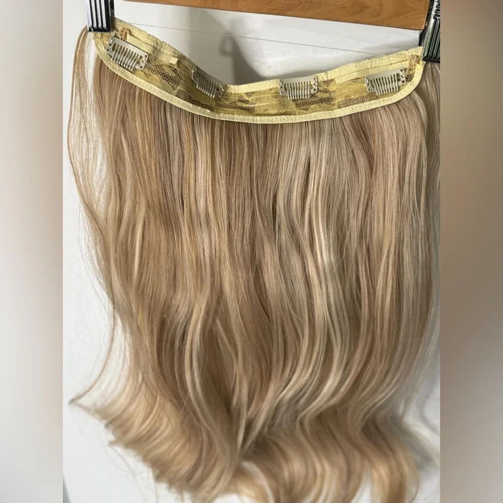 Luxury Halo Clip-In Hair Extensions – Seamless Invisible Wire, Natural Blonde